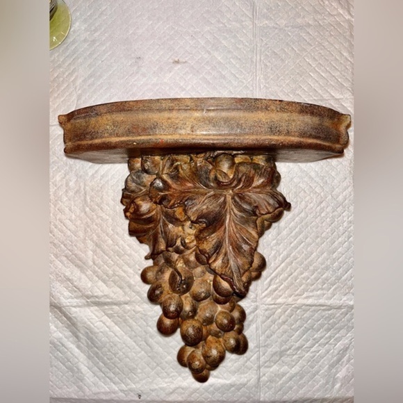 Gold gilt Mediterranean vine grape Wall shelf / sconce  composite 10 3/4" - Picture 3 of 11